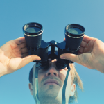 Aprenda como funciona o headhunting, passos para recrutamento em vendas e marketing, com dicas para 2025. Guia prático do Salesjobs.